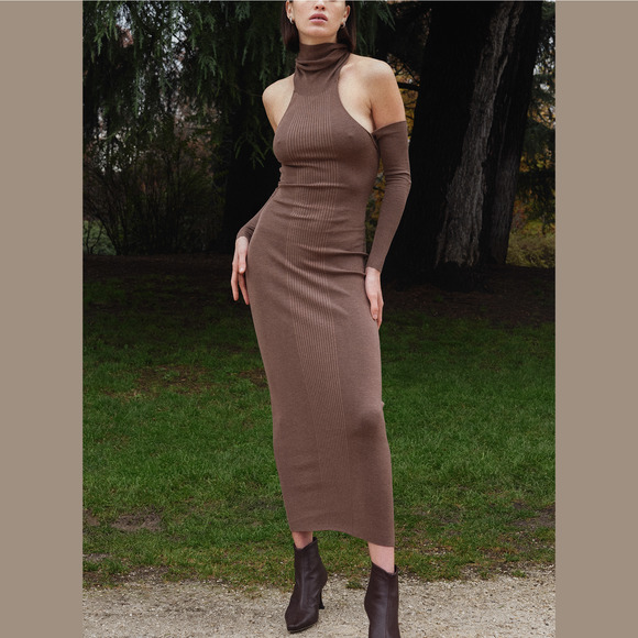 Aya Muse Loma Brown Rib Knit Cold Shoulder Turtleneck Dress M NEW Open Back Midi - Picture 1 of 8
